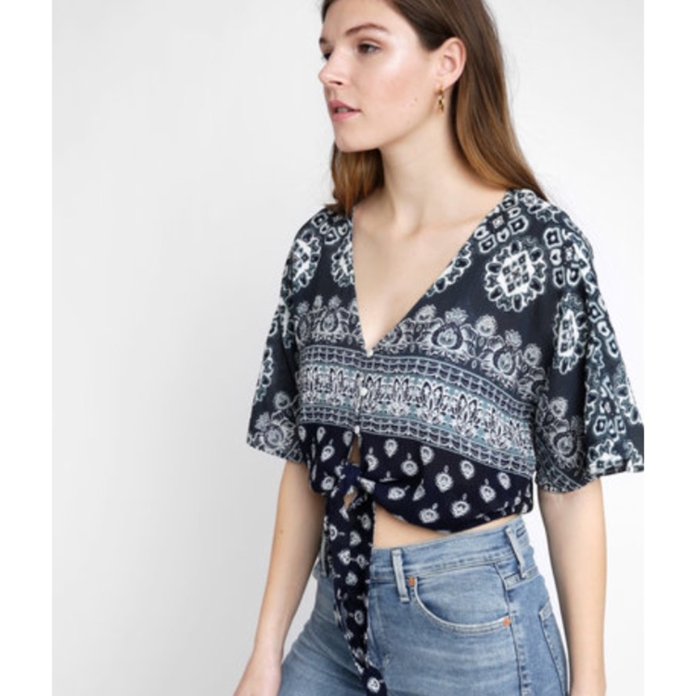 South moon under Paisley Gauze Tie Front Blouse XS